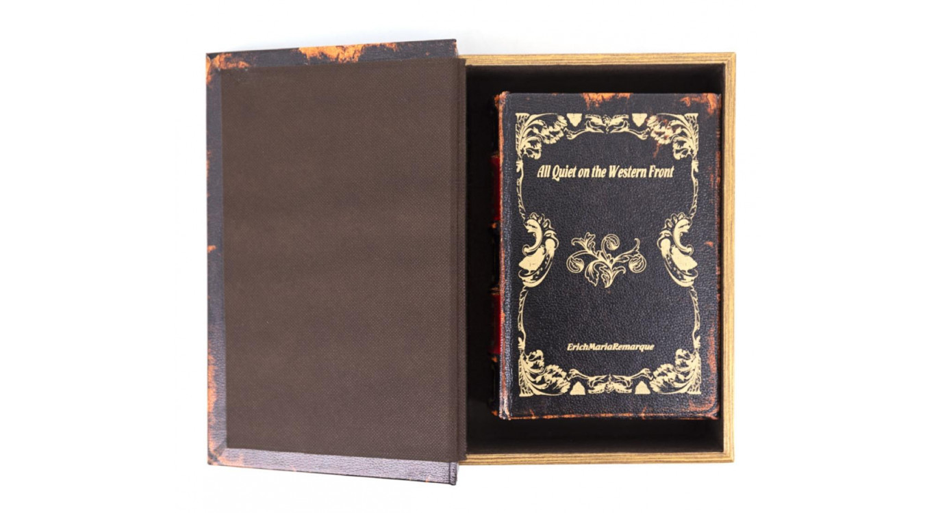 Livre Western Front Carton Similicuir Noir 19x8x20cm